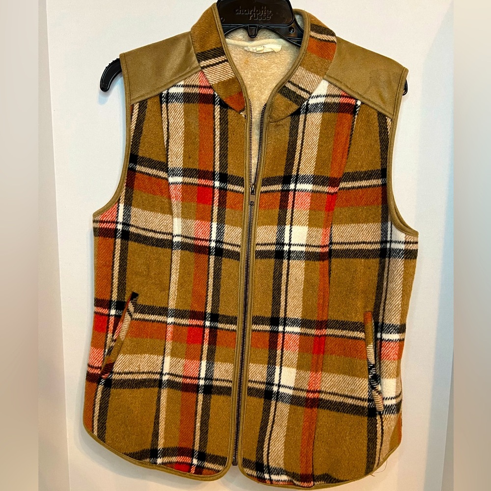 Women’s plaid vest